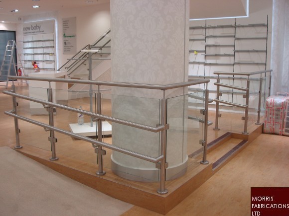 Stainless steel balustrade.