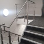 Steel staircase with stainless steel wire rope balustrade